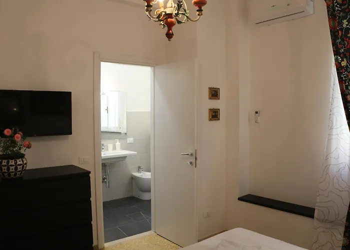 House In The Light Alojamento de Acomodação e Pequeno-almoço 2*