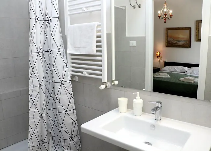 House In The Light 2* Roma