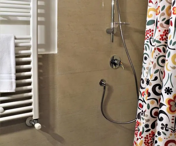 House In The Light Alojamento de Acomodação e Pequeno-almoço Roma