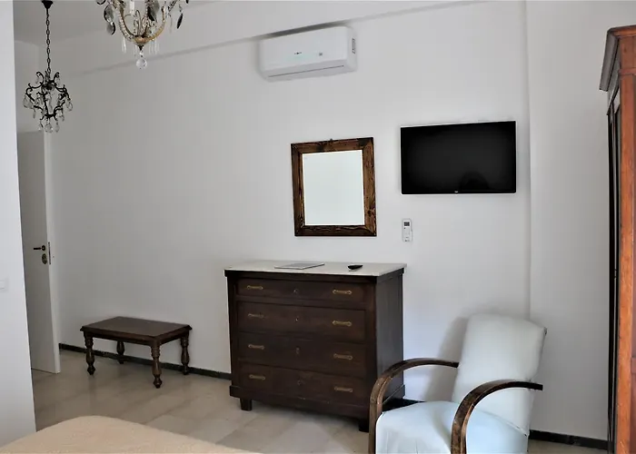 House In The Light Roma